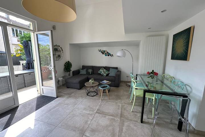 Location de vacances pour 6 personnes, avec jardin et terrasse, adapté aux familles à Mandelieu-la-Napoule - 2