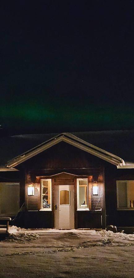 Casa de huéspuedes para 4 personas, con vistas además de sauna y jardín en Suecia