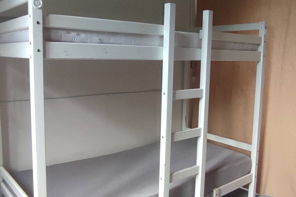 Ganze Wohnung, Lovely 2-bedroom apartment in Schwarzenbach with Wifi in Jonschwil, Zürich Voralpen