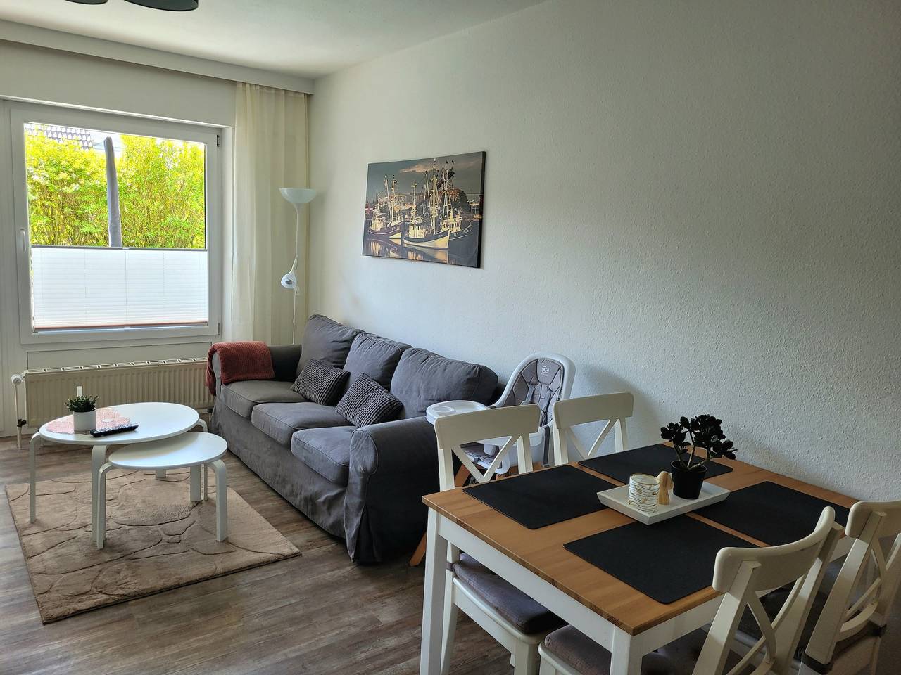 Ganze Wohnung, Apartment „Leni“ mit privater Terrasse und Gemeinschaftsgarten in Büsum, Nordseeküste