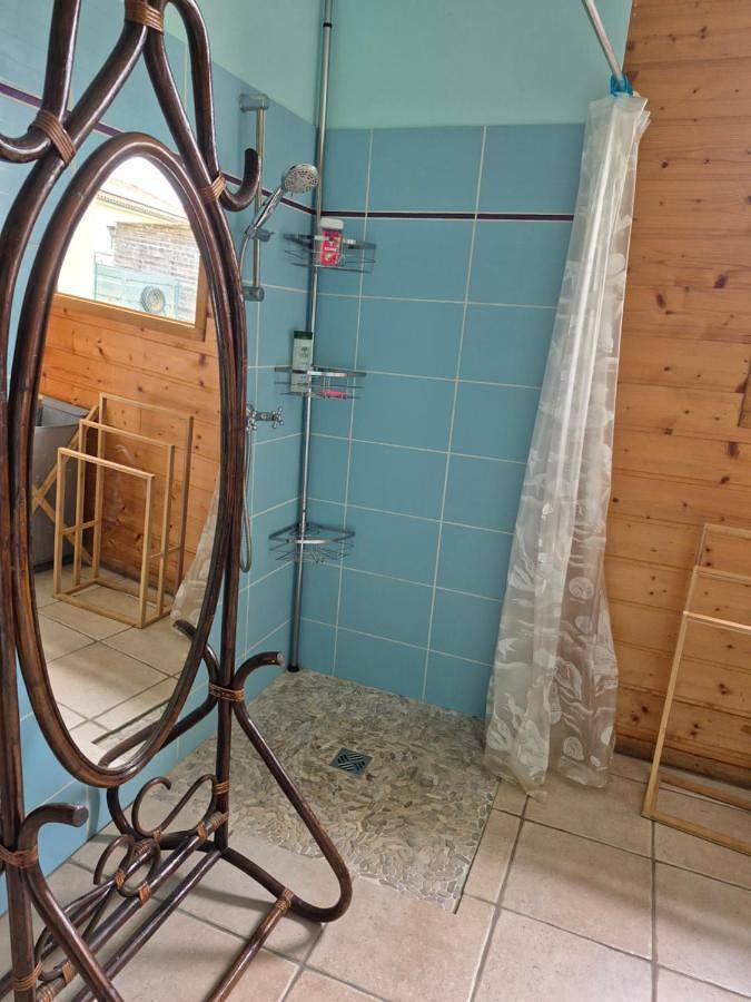 Location de vacances pour 6 personnes, avec jardin, adapté aux familles à Biars-sur-Cère - 3