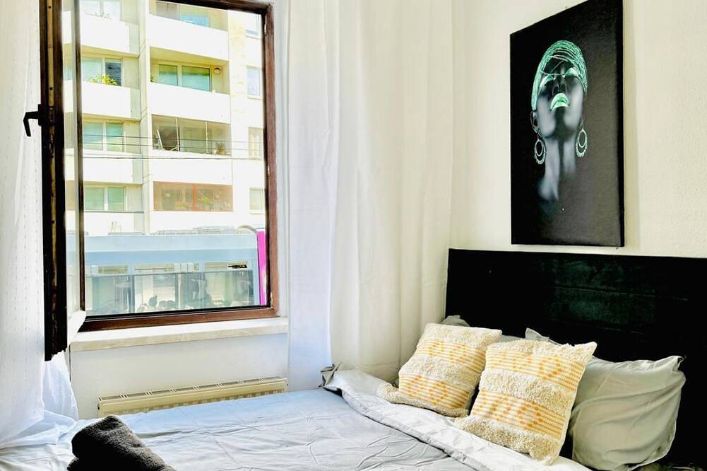 Ganze Wohnung, Spacious 4Br Apt for up to 12P; 10Min to Fac Platz in Wien, Donau Niederösterreich