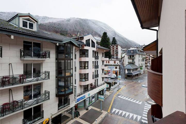 Gîte pour 4 personnes, avec balcon, animaux acceptés dans Casino De Brides Les Bains - 3