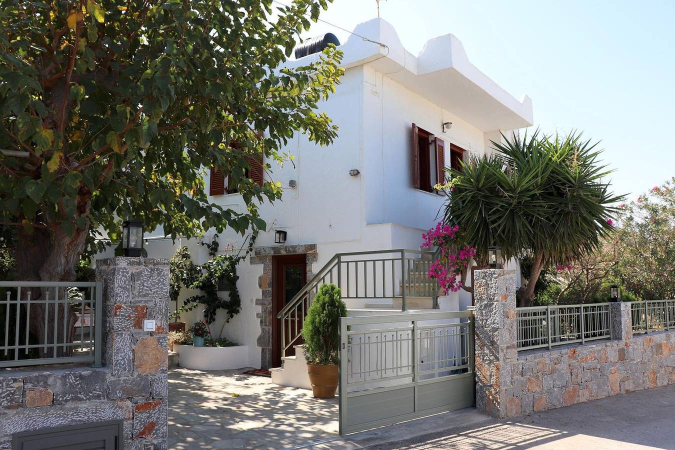 Apartamento entero, Enjoy privacy and calm very close to the beach - holiday home Istron, Crete in Ίστρον, Lasithi