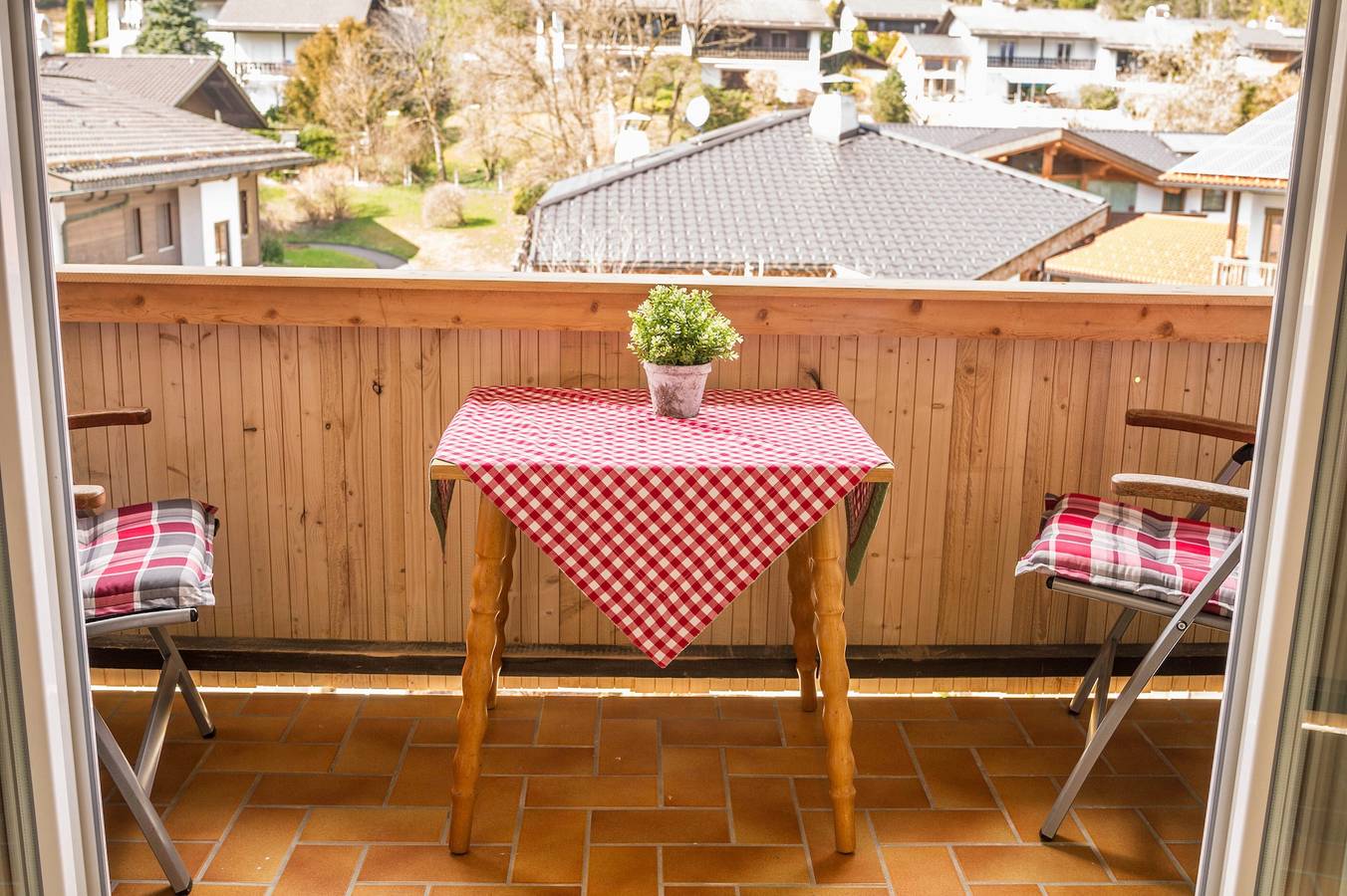 Gezellig Appartement Bergpanorama met Balkon, Uitzicht op de Bergen & Wi-Fi, foto 12