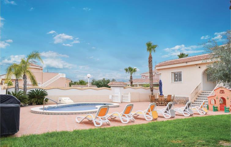 Ferienhaus für 8 Personen, mit Pool und Garten sowie Terrasse in Santa Pola - 4