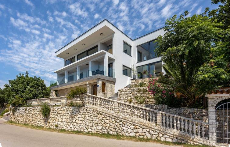 Ferienhaus für 6 Personen, mit Garten und Terrasse, mit Haustier in Banjol
