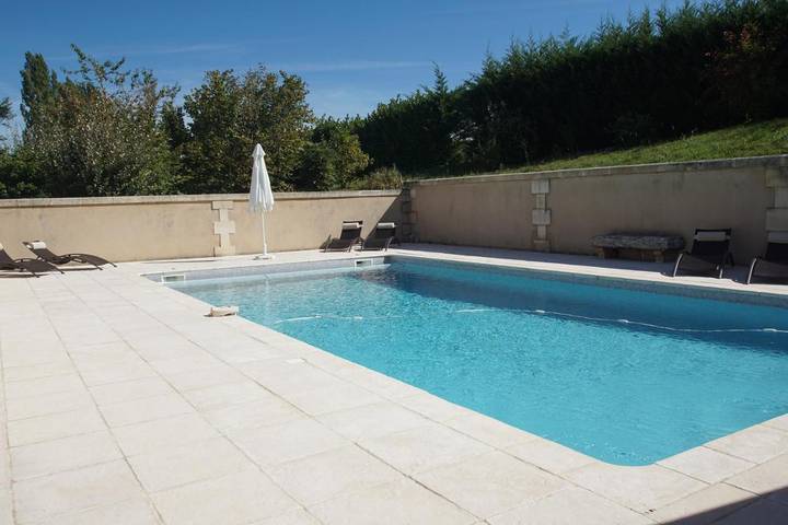 Gîte pour 2 personnes, avec vue ainsi que piscine et jardin à Saint-Genès-de-Castillon - 4