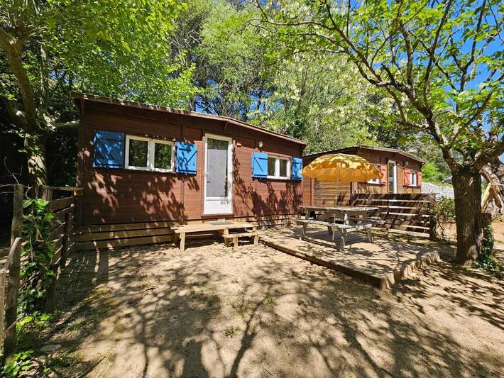 Camping pour 4 personnes, avec Terrasse et Jardin dans Gorges de l’Ardèche - 2