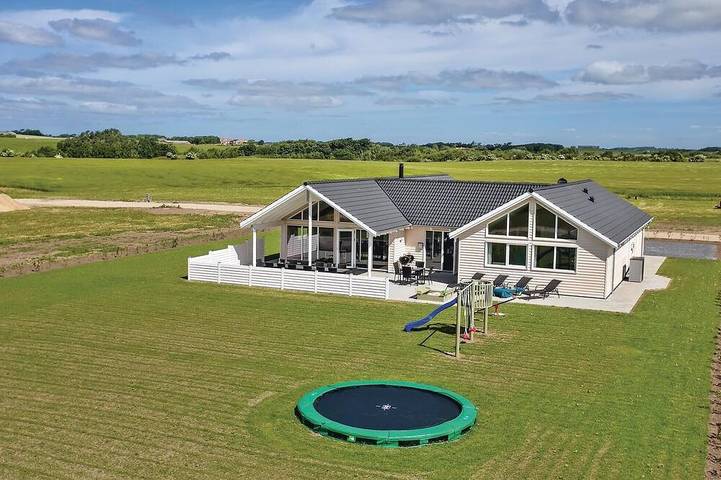 Ferienhaus für 18 Personen, mit Sauna in Hostrup Strand