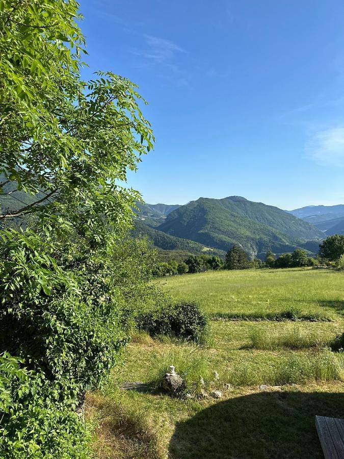 Chambre d’hôte pour 2 personnes, avec Terrasse ainsi que Piscine et Vue dans Drôme provençale - 4