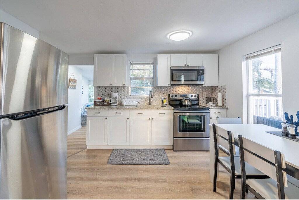Ganze Wohnung, Lovely 1 bedroom with partial water view in Bradenton Beach, Anna Maria Island