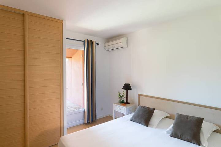 Villa pour 7 personnes, avec piscine ainsi que jardin et balcon dans Cala Rossa - 3