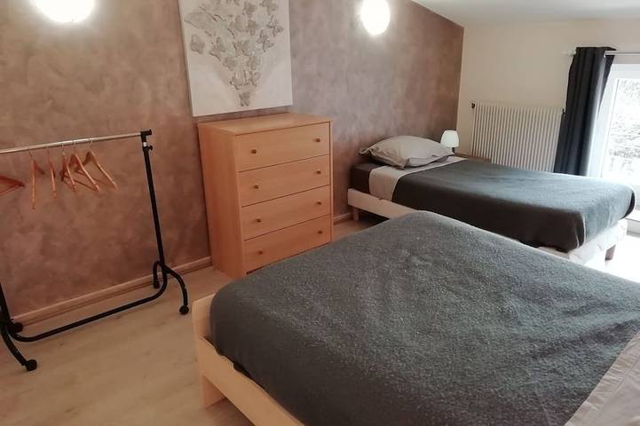 Location de vacances pour 15 personnes, avec jardin à Vendeuvre-du-Poitou - 4