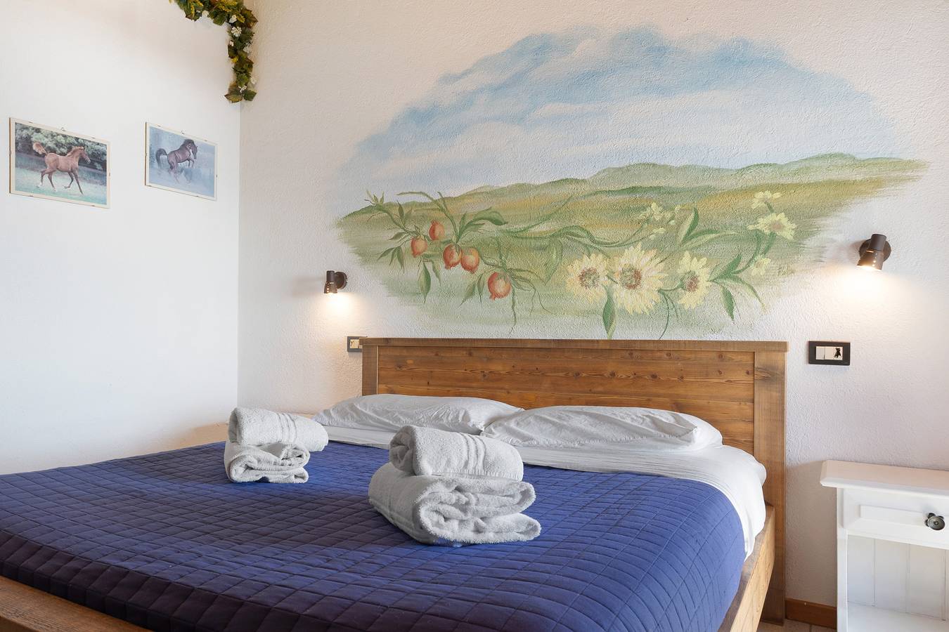 Room 'Matrimoniale Con Balcone' with Lake View, Shared Garden and Wi-Fi in Toscolano-Maderno, Garda-Fjellene