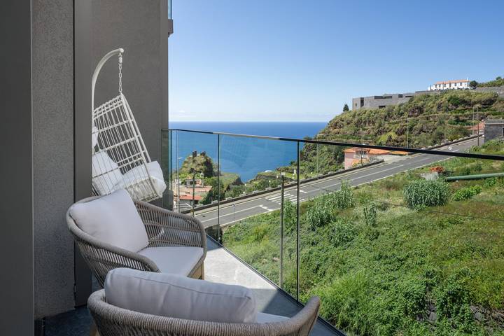 Ferienwohnung für 4 Personen, mit Balkon und Pool - 1