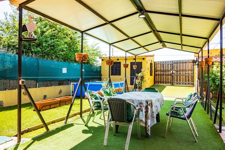 Casa rural para 5 personas, con jardín, Se admiten mascotas en Castilla y León - 2