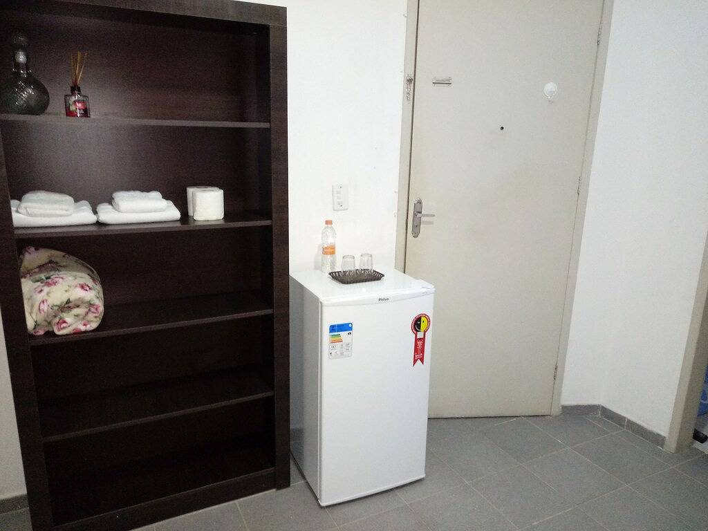 Holiday suite in Guarujá - 2 people - minibar + ceiling fan in Guarujá, Baixada Santista