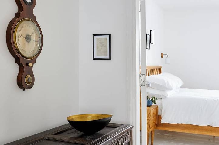 Beautiful 4 bedroom cottage near the beach in Whitstable in Whitstable, Kent