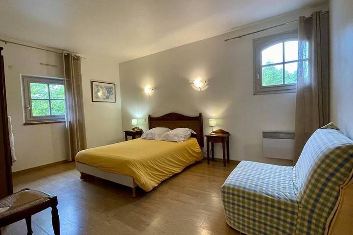 Location de vacances pour 10 personnes, avec jardin à Urcuit - 4