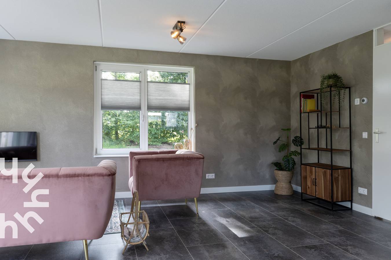Modern 4 persoons vakantiehuis met riante tuin en terras aan de zwemvijver in Havelte in Regio Zwolle