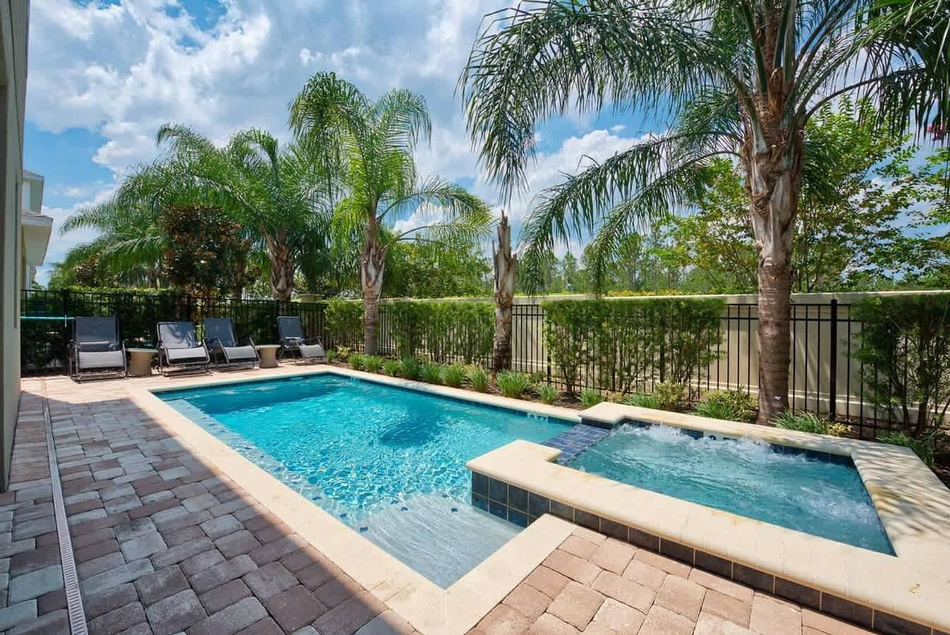 Wonderful 8 Bd w Pool   Spa at Encore Resort Close to Disney 461 in Reunion (FL), Four Corners