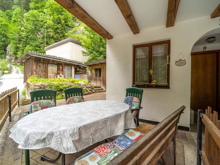 Ganze Wohnung, Ruhiges Ferienhaus mit großer Terrasse und Bad
 in Bramberg am Wildkogel, Pinzgau