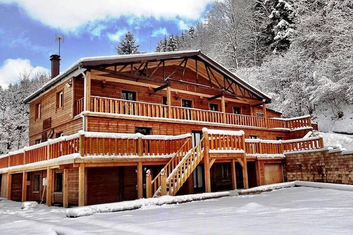 Gîte pour 20 personnes, avec Balcon et Jacuzzi ainsi que Jardin et Sauna dans Chevrerie du Brabant