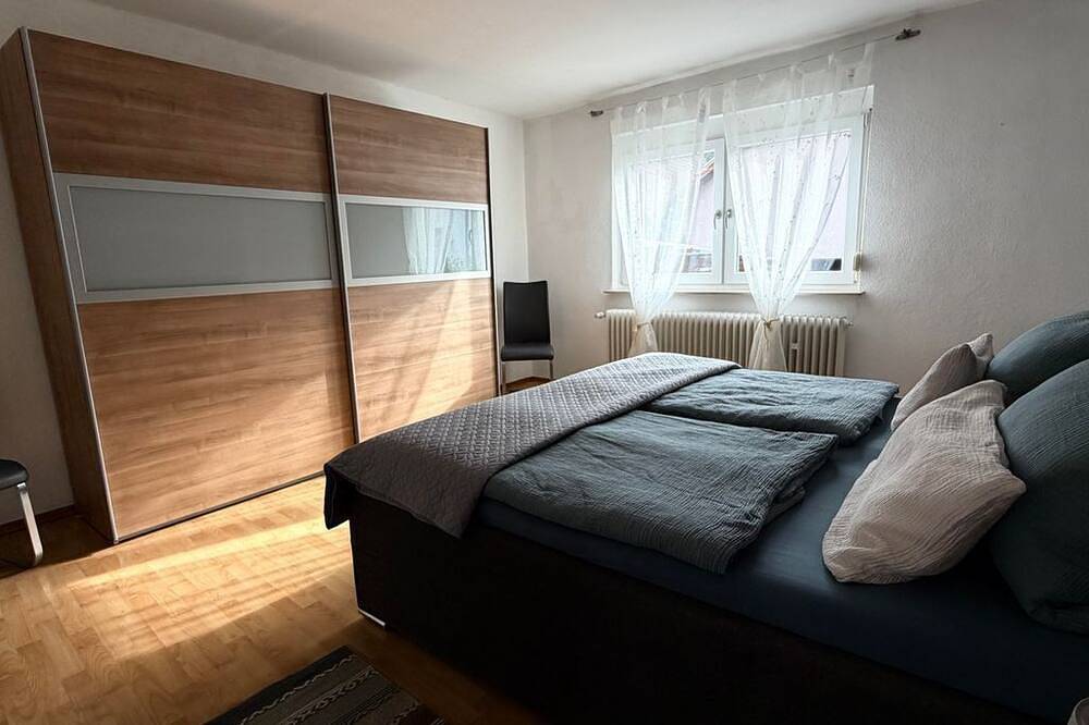 Ganze Wohnung, Ferienwohnung Gaby - im Weingut Doll - Ferienwohnung Gaby in Gleiszellen-Gleishorbach, Südliche Weinstraße