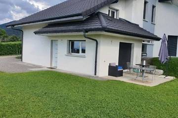 Gîte pour 4 personnes, avec jardin et terrasse, animaux acceptés à Bons-en-Chablais