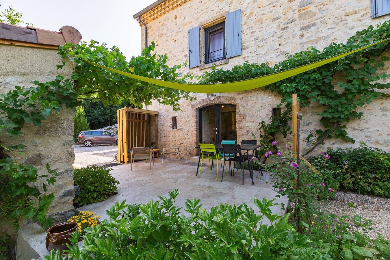 Gîte « La Peyrolle » avec terrasse privée, jardin et Wi-Fi in Aouste-sur-Sye, Région de Die