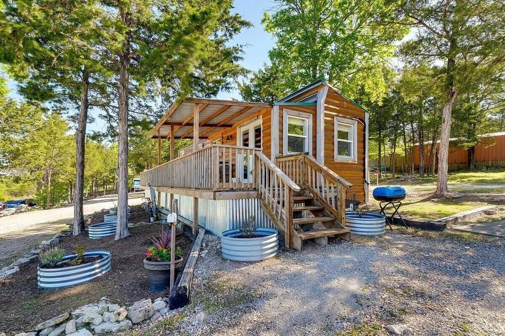 Indian Point Cabin 21 near Sdc, Table Rock Lake & Branson in Indian Point, Table Rock Lake