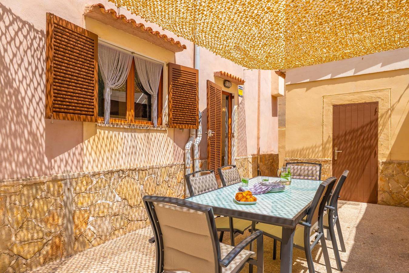 Can Pedro Ros - Lovely chalet with a terrace in s’Illot and free Wi-Fi in S'illot Cala Morlanda, Manacor