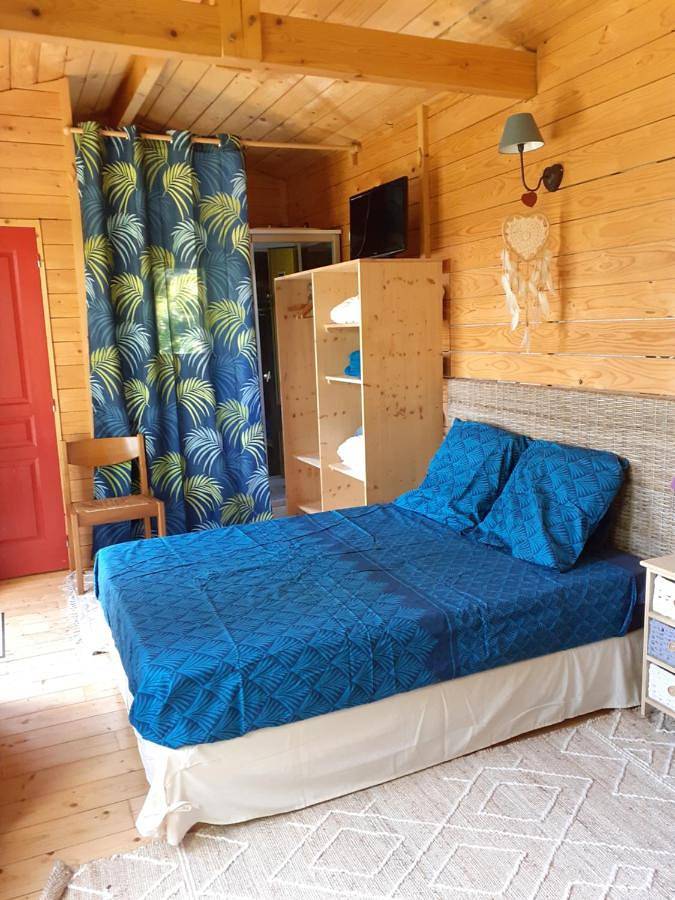 Location de vacances pour 2 personnes, avec vue et jardin à Brousses-et-Villaret - 2