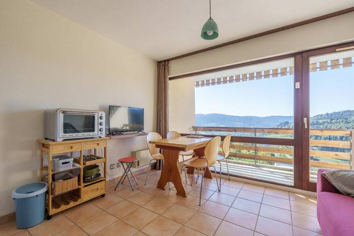 Gîte pour 3 personnes, avec balcon, animaux acceptés à Le Tholy - 2