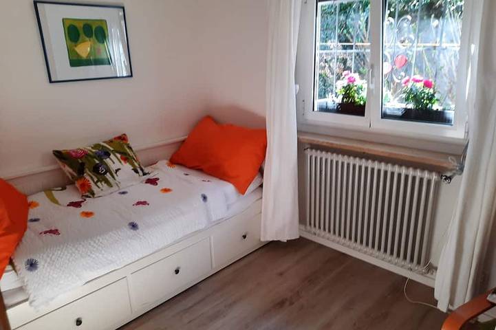 Bungalow für 6 Personen, mit Garten und Terrasse in der Schweiz - 4