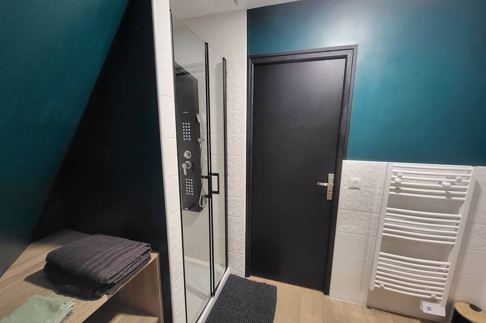 Appartement entier, Appartement   pour 4 personnes à 5mn à pied de la gare et du centre-ville ! in Carentan les Marais, Région de Saint-Lô