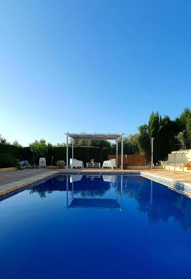 Location de vacances pour 9 personnes, avec vue ainsi que piscine et jardin à Calasparra - 2
