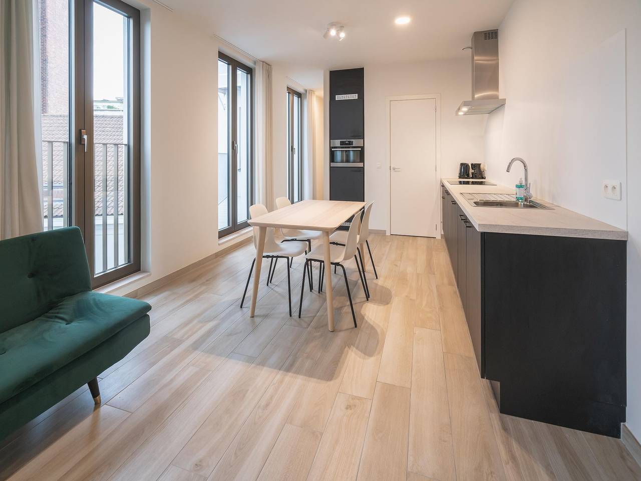 Apartamento entero, City Rhythm: Vivienda para 10 personas en Amberes in Amberes, Región de Amberes