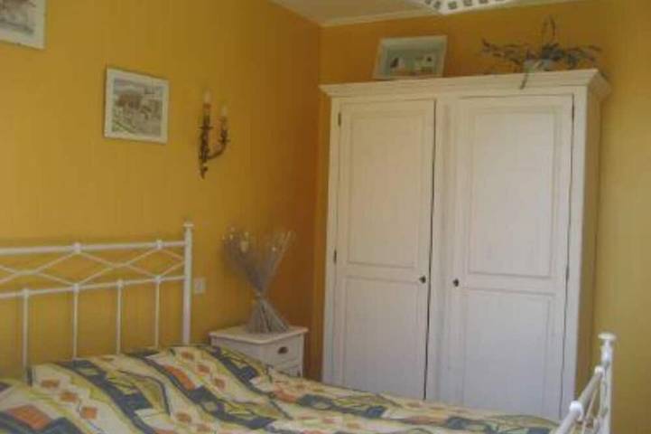 Location de vacances pour 6 personnes, avec jardin à Vairé - 2