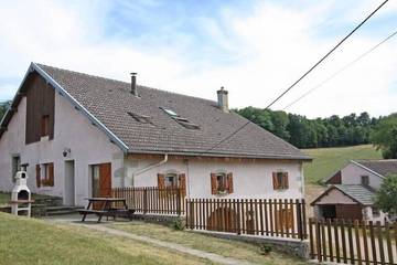 Gîte pour 6 personnes, avec jardin, animaux acceptés à Girmont-Val-d'Ajol