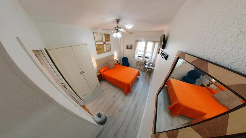 Gîte pour 3 personnes, avec terrasse et vue à Pampelune - 4