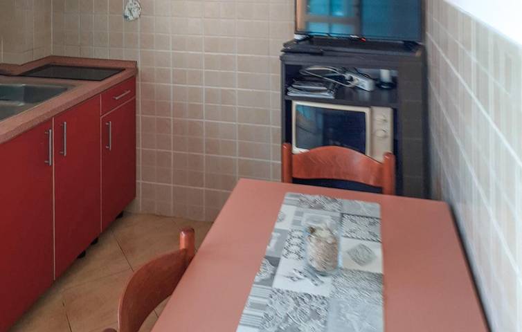 Ganze Ferienwohnung, Gemütliche Ferienwohnung mit Terrasse, Parkplatz und WLAN in der Nähe des Sakarun-Strandes in Sali, Dugi Otok