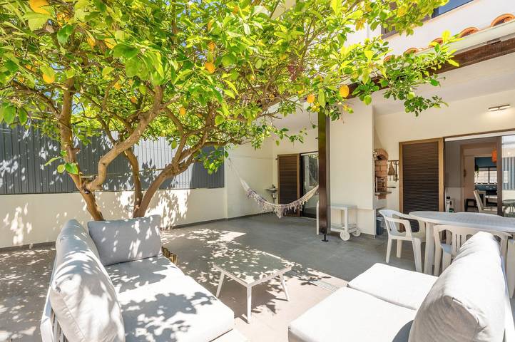 Casa de férias para 8 pessoas, com varanda, com animais de estimação em Charneca de Caparica e Sobreda