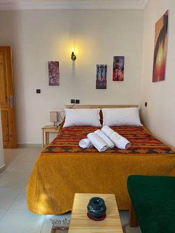 Gîte pour 2 personnes, avec jardin ainsi que vue et terrasse à Ouarzazate