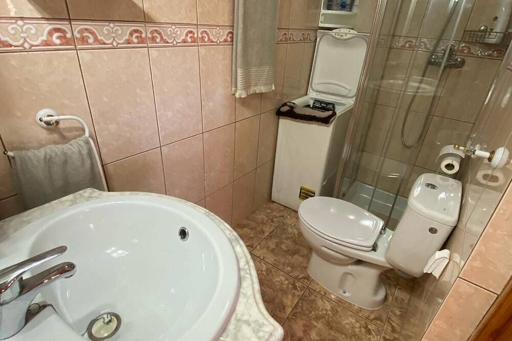A charming 2 bedroom, 2 bathroom property on 2 levels. in San Fulgencio, Costa Blanca