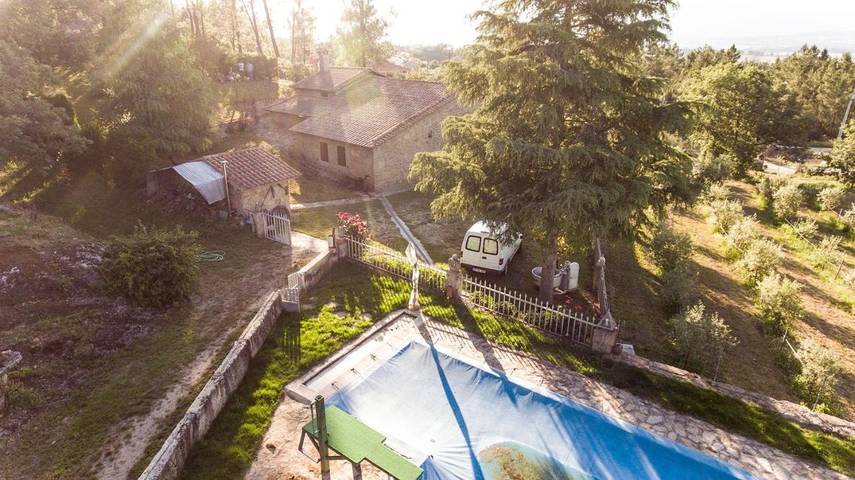 Location de vacances pour 6 personnes, avec piscine ainsi que jardin et jacuzzi à Covilhã - 4