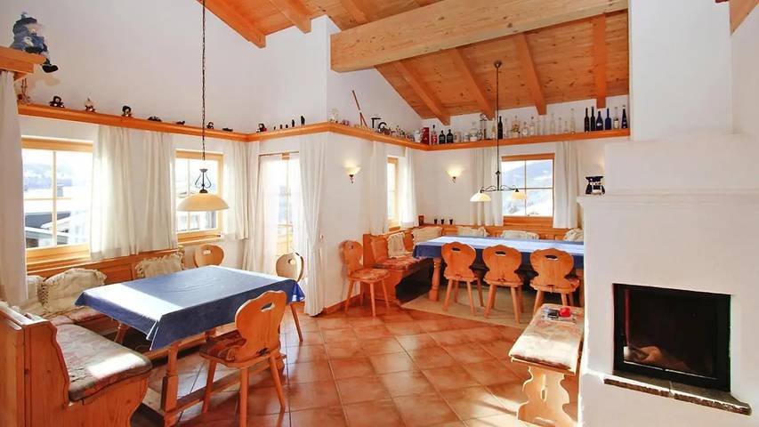Ferienhaus für 10 Personen, mit Balkon und Sauna in Königsleiten