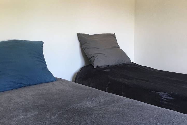 Location de vacances pour 20 personnes, avec jacuzzi et sauna ainsi que jardin et piscine à La Réorthe - 3