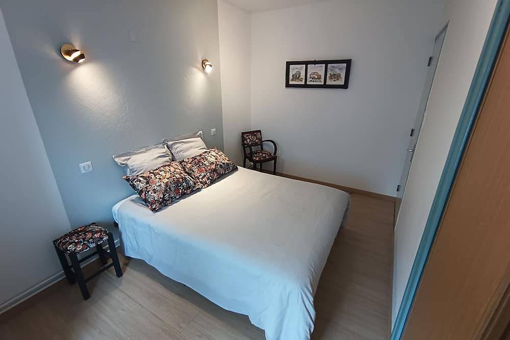 Detached house in the countryside. Pets allowed in Andelat, Saint-Flour region